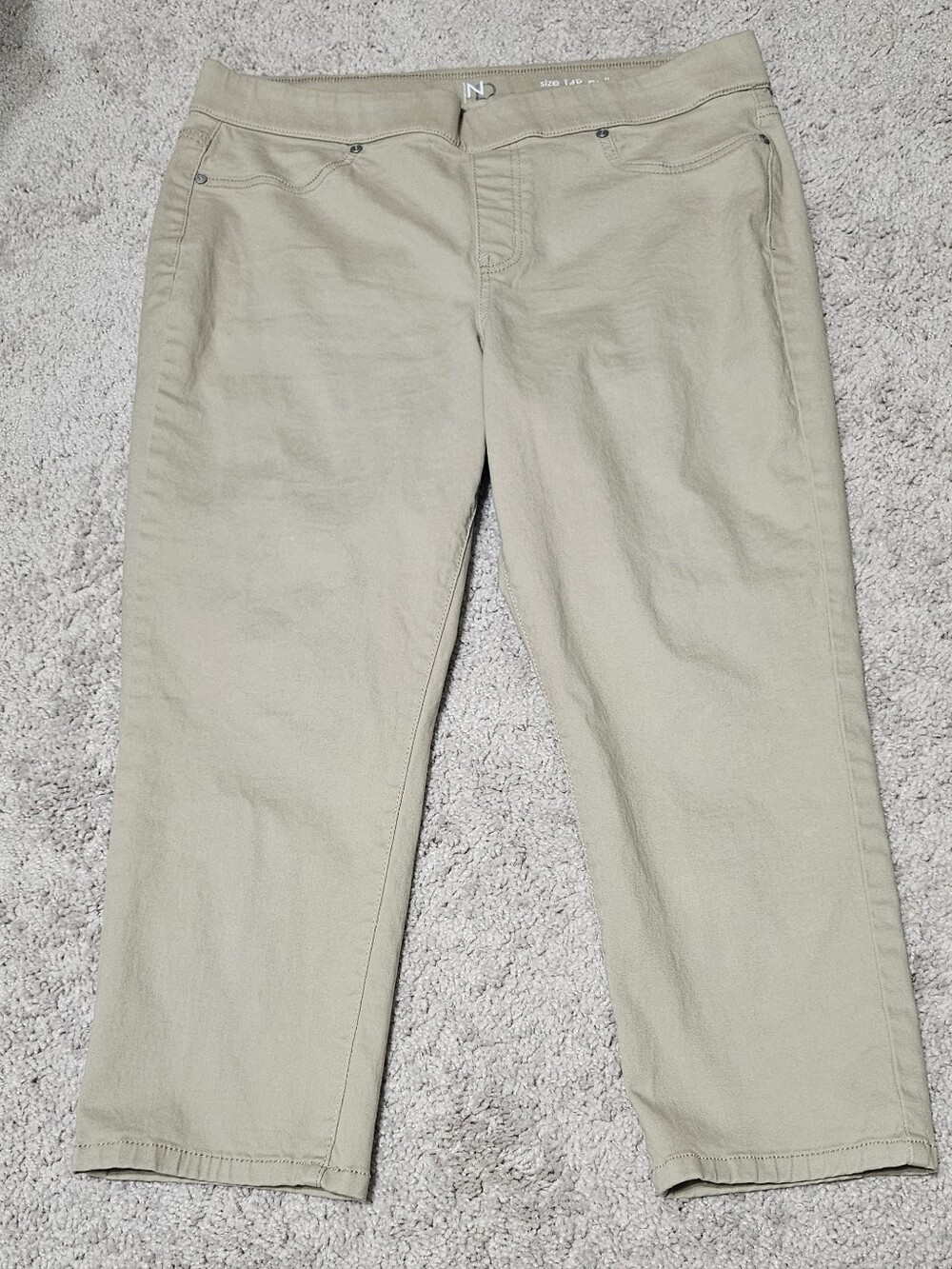 new directions Women's Khaki Capri Pants - Light Tan